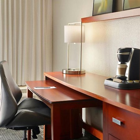 Courtyard By Marriott Atlanta Airport South/Sullivan Road College Park Dış mekan fotoğraf