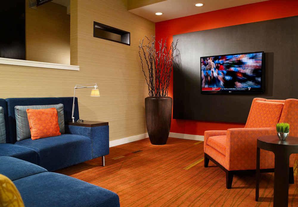Courtyard By Marriott Atlanta Airport South/Sullivan Road College Park Dış mekan fotoğraf