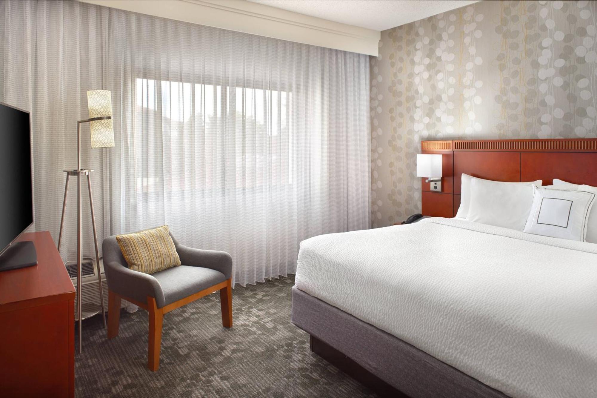 Courtyard By Marriott Atlanta Airport South/Sullivan Road College Park Dış mekan fotoğraf