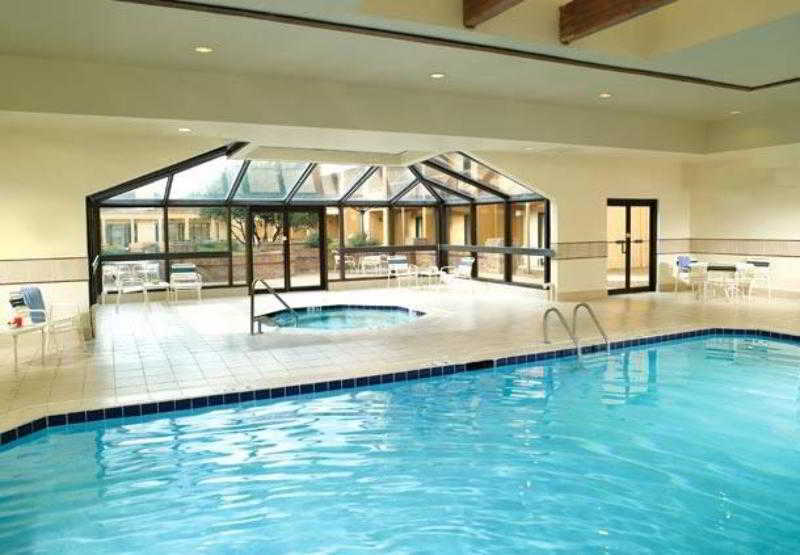 Courtyard By Marriott Atlanta Airport South/Sullivan Road College Park Konforlar fotoğraf